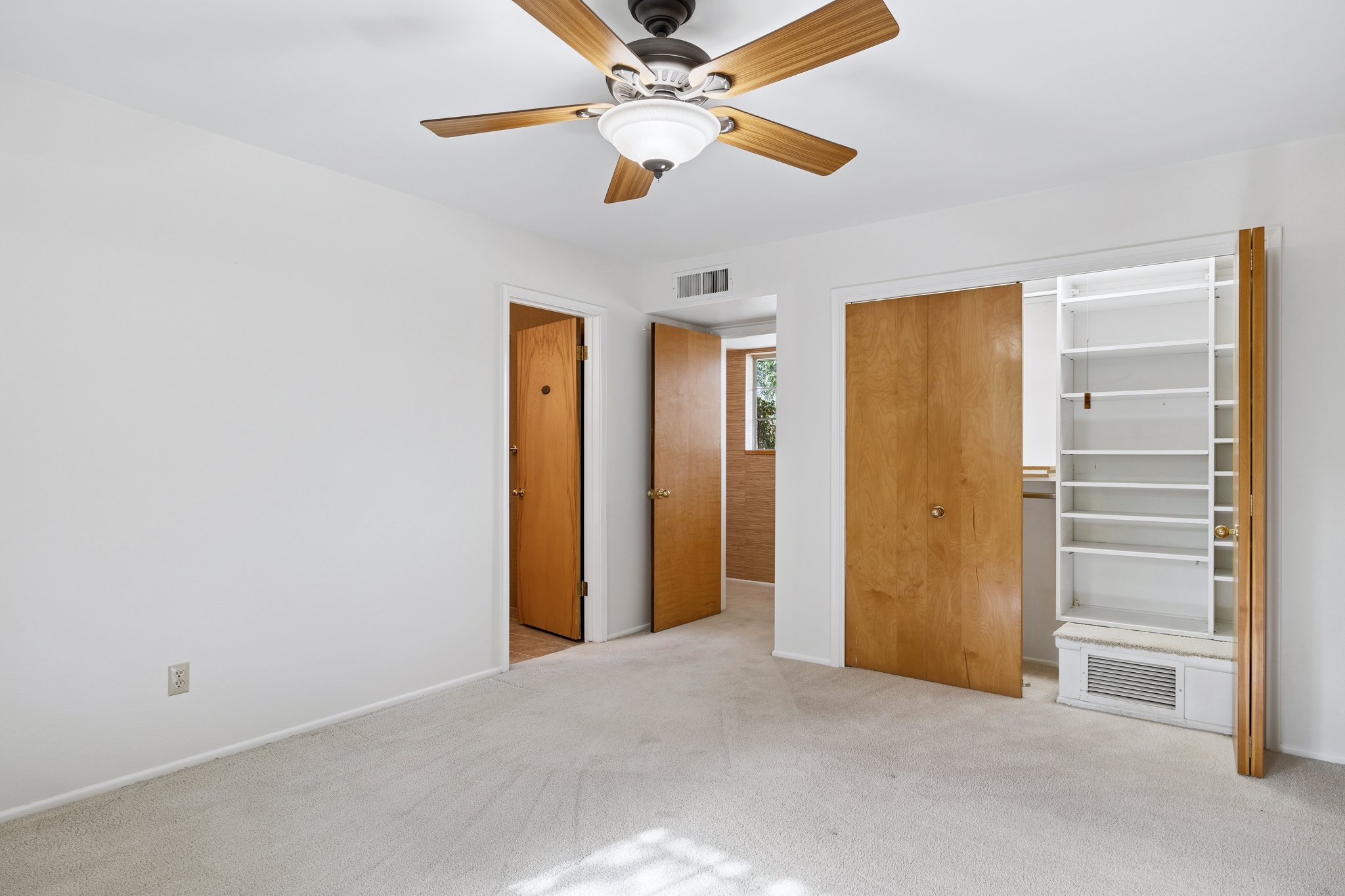 2038 E Solano Dr - 022.jpg