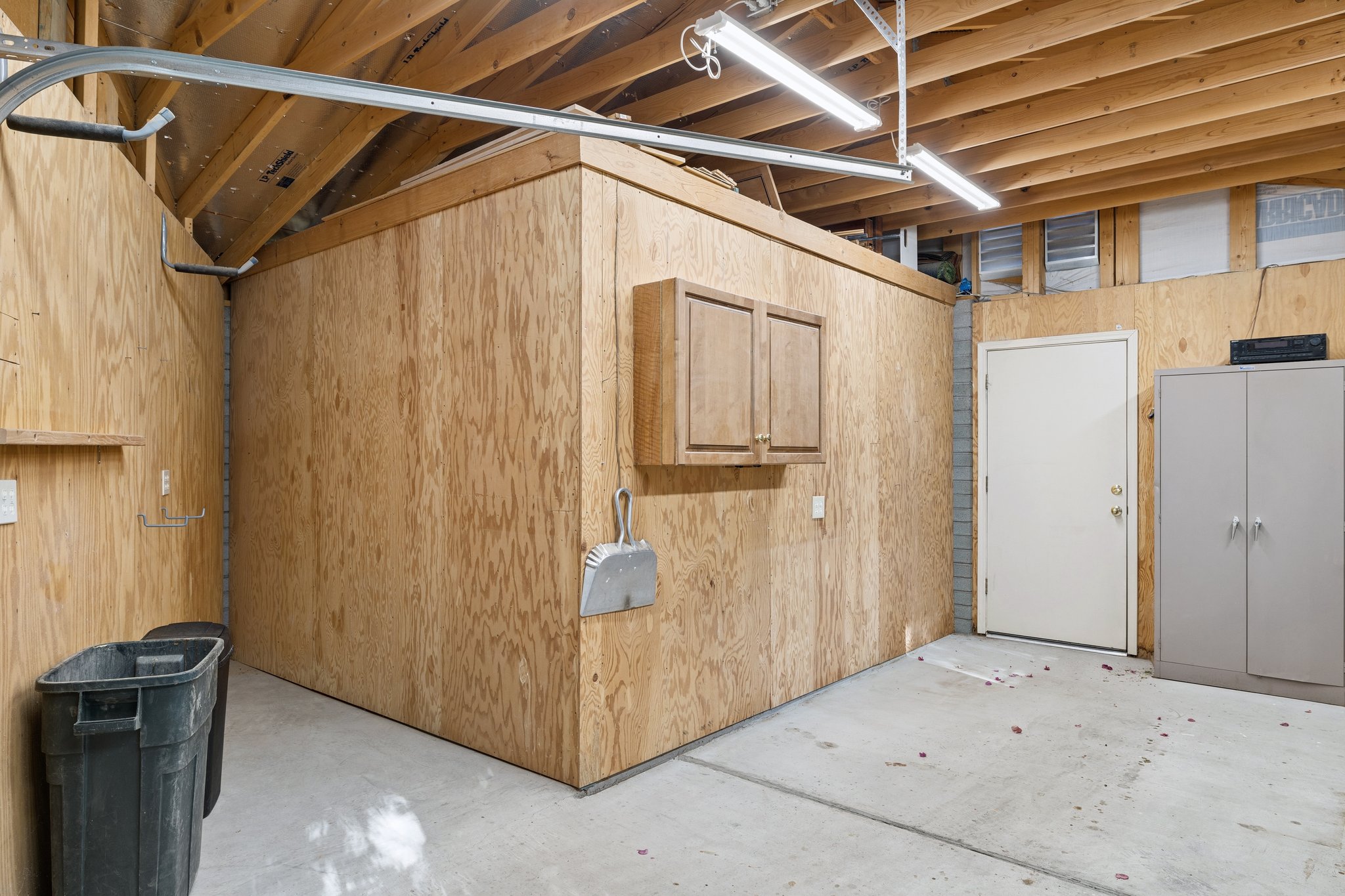 2038 E Solano Dr - 042.jpg