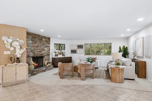 2038 E Solano Dr - 004.jpg