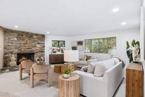 2038 E Solano Dr - 005.jpg