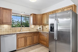 2038 E Solano Dr - 008.jpg