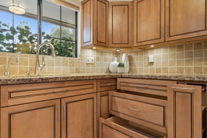 2038 E Solano Dr - 009.jpg