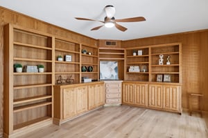 2038 E Solano Dr - 024.jpg