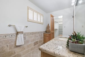 2038 E Solano Dr - 033.jpg