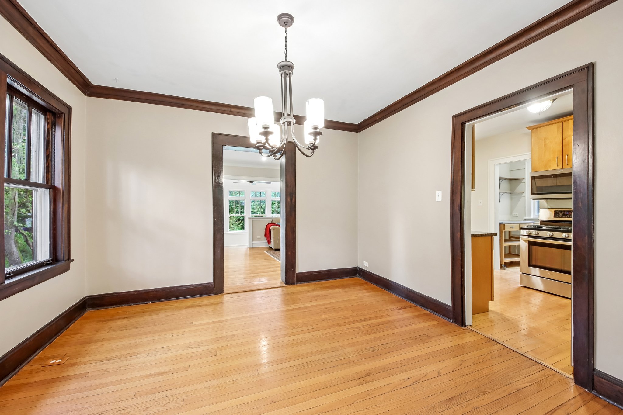 Hawthorne Ln-S1609-011.jpg