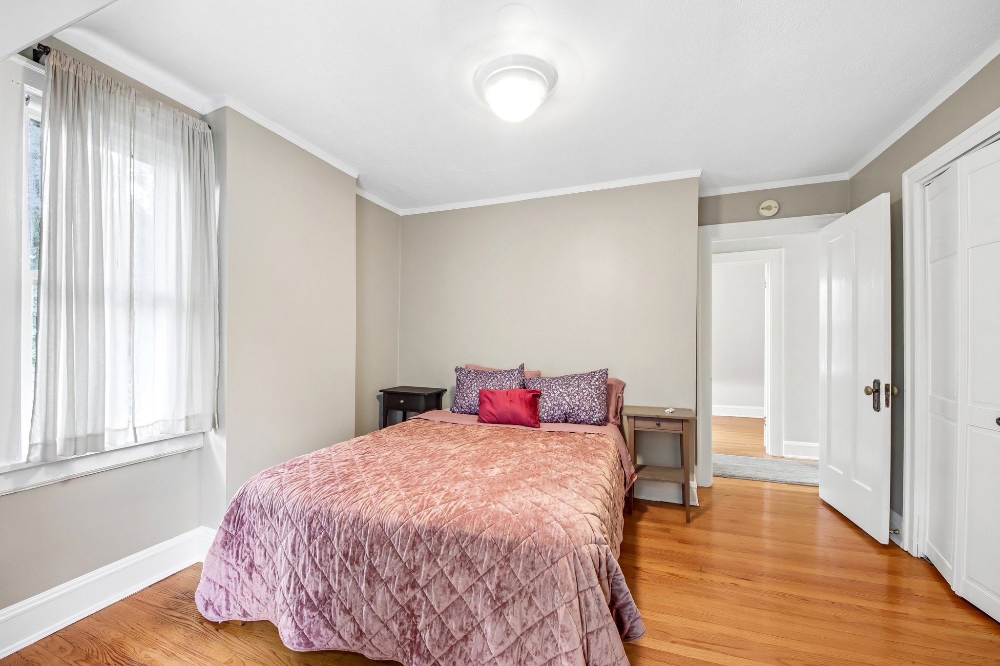 Hawthorne Ln-S1609-026.jpg