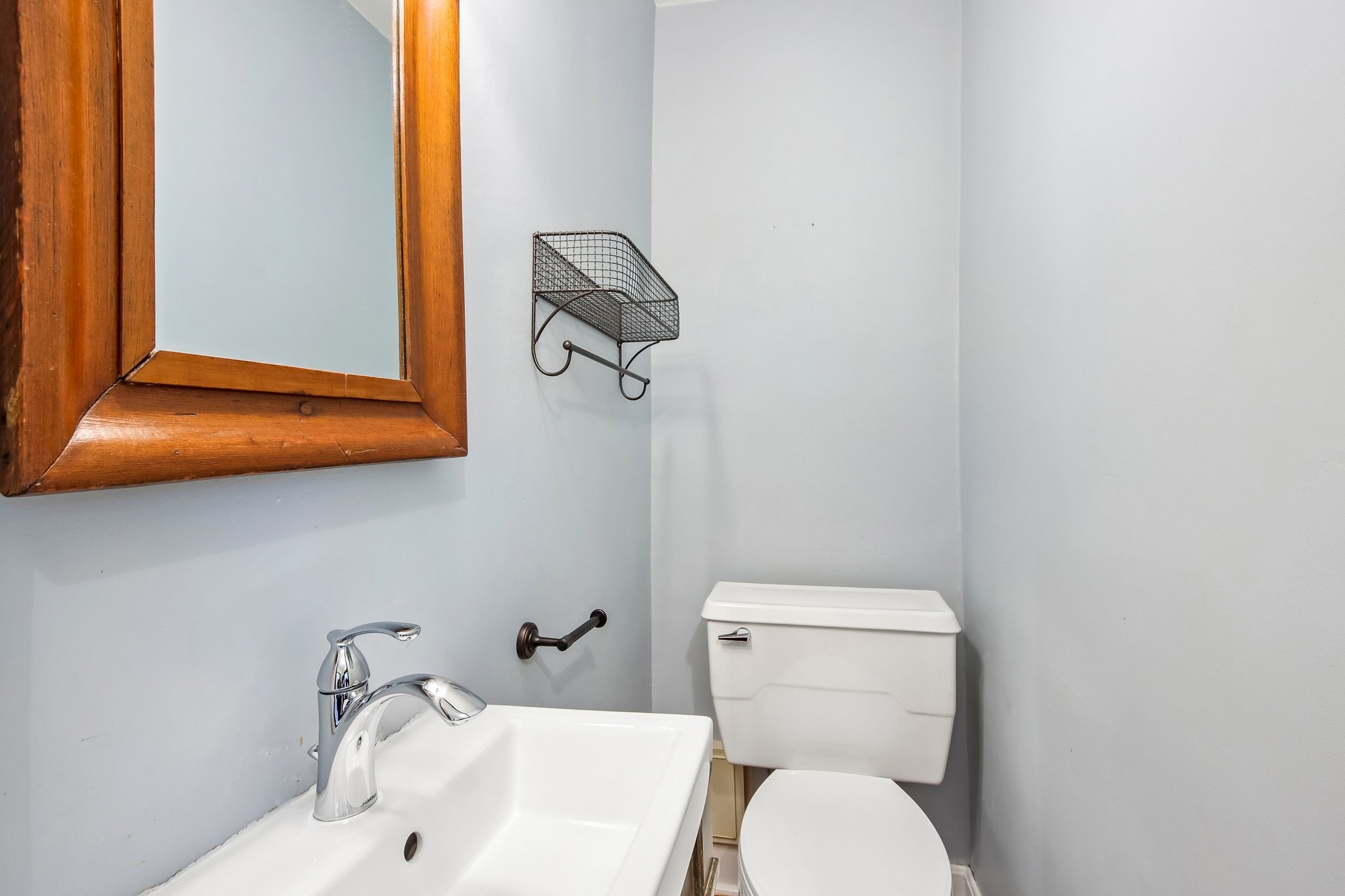 Hawthorne Ln-S1609-039.jpg
