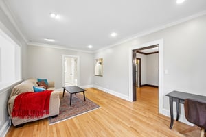Hawthorne Ln-S1609-015.jpg
