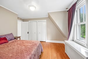 Hawthorne Ln-S1609-027.jpg