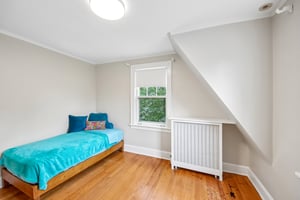 Hawthorne Ln-S1609-029.jpg