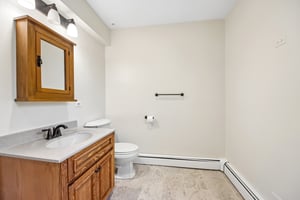 Hawthorne Ln-S1609-040.jpg