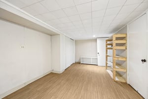 Hawthorne Ln-S1609-042.jpg