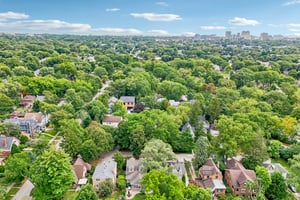 Hawthorne Ln-S1609-066.jpg