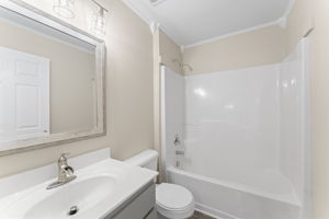  Photo 32