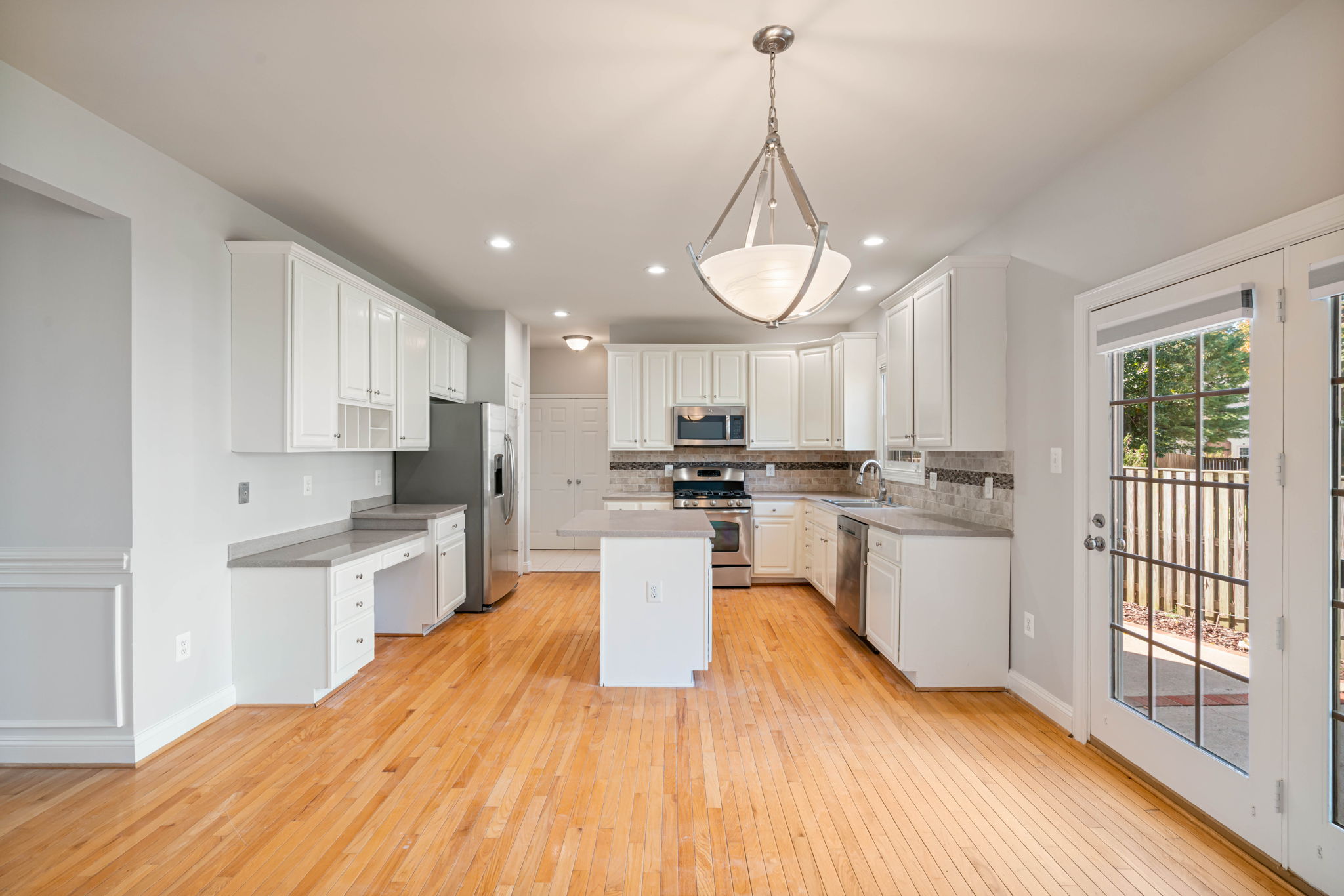2038 Madrillon Rd, Vienna, VA 22182, USA Photo 17