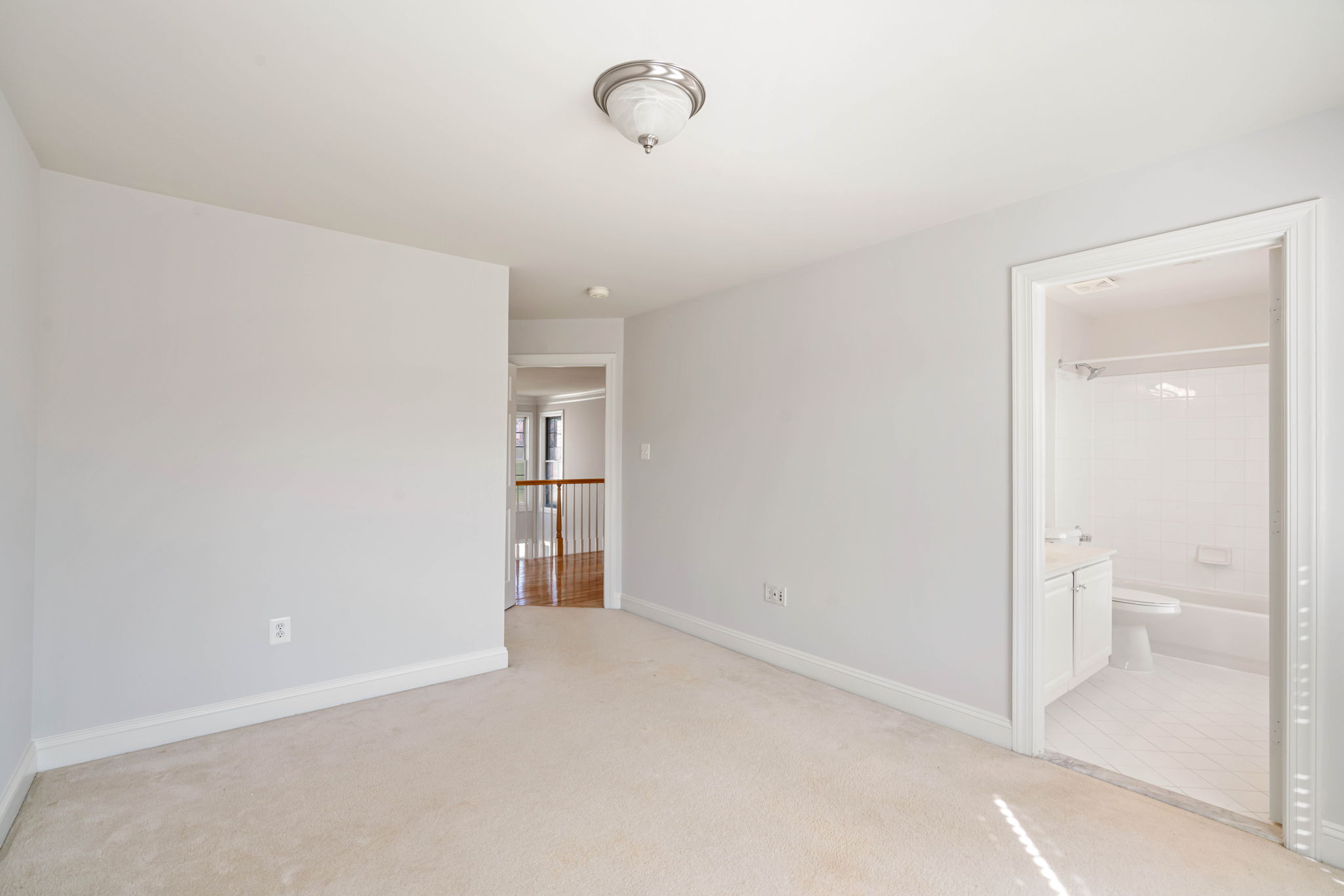 2038 Madrillon Rd, Vienna, VA 22182, USA Photo 42