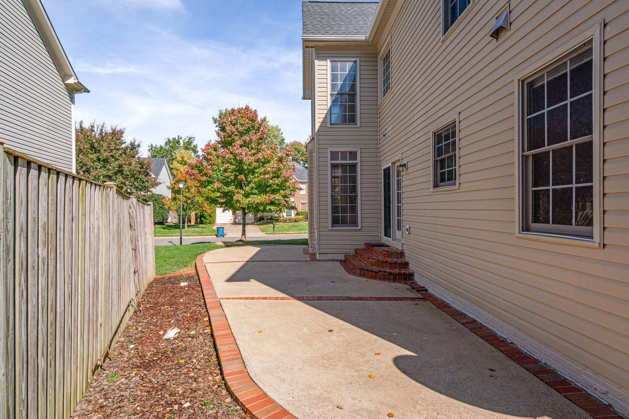 2038 Madrillon Rd, Vienna, VA 22182, USA Photo 49