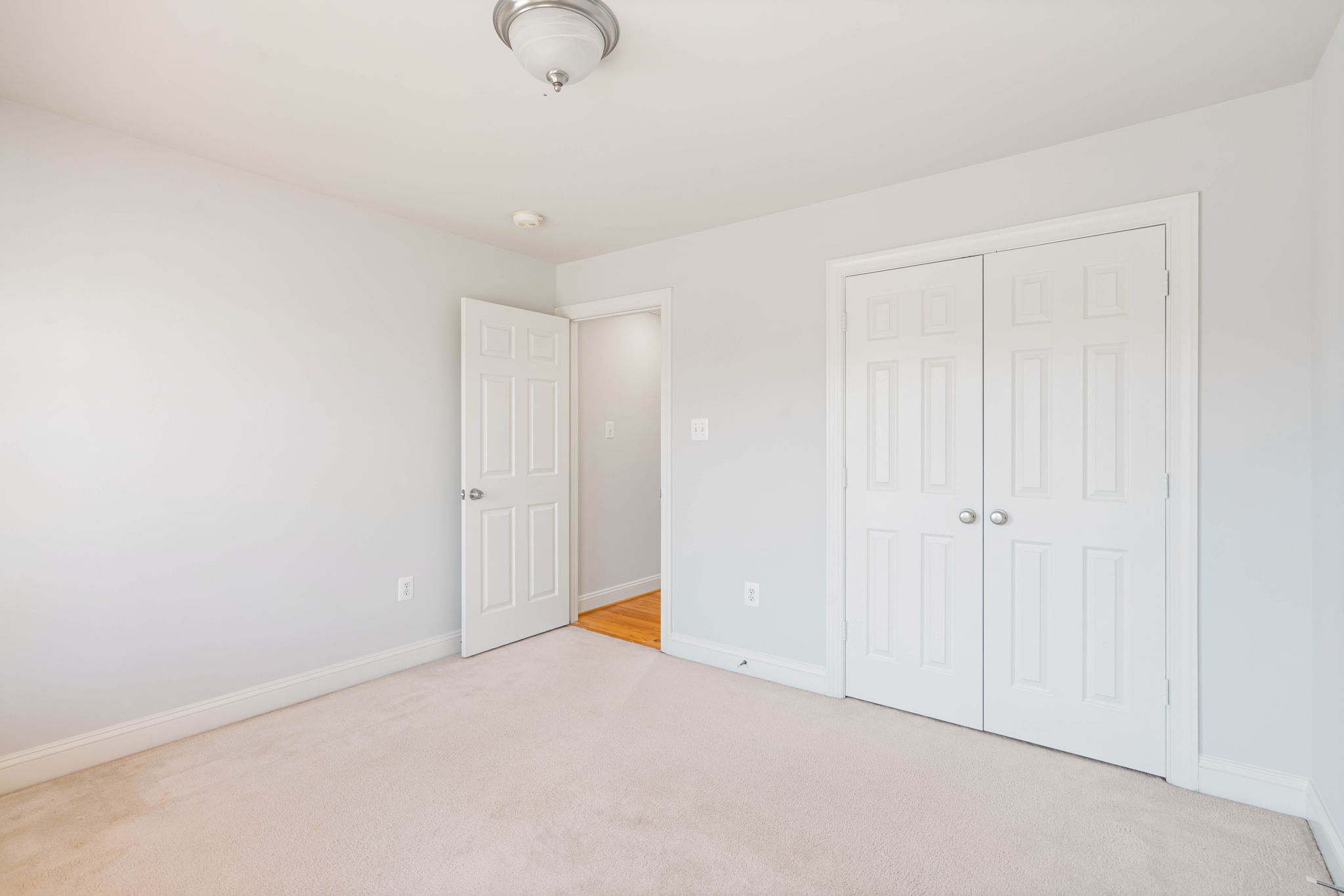 2038 Madrillon Rd, Vienna, VA 22182, USA Photo 47