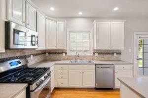 2038 Madrillon Rd, Vienna, VA 22182, USA Photo 21