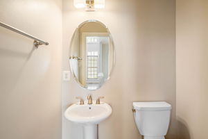 2038 Madrillon Rd, Vienna, VA 22182, USA Photo 27
