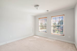 2038 Madrillon Rd, Vienna, VA 22182, USA Photo 45