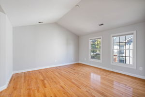 2038 Madrillon Rd, Vienna, VA 22182, USA Photo 31