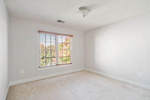 2038 Madrillon Rd, Vienna, VA 22182, USA Photo 43