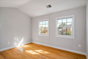 2038 Madrillon Rd, Vienna, VA 22182, USA Photo 34