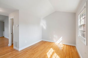2038 Madrillon Rd, Vienna, VA 22182, USA Photo 35