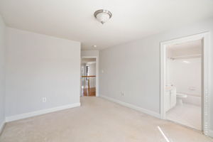 2038 Madrillon Rd, Vienna, VA 22182, USA Photo 41