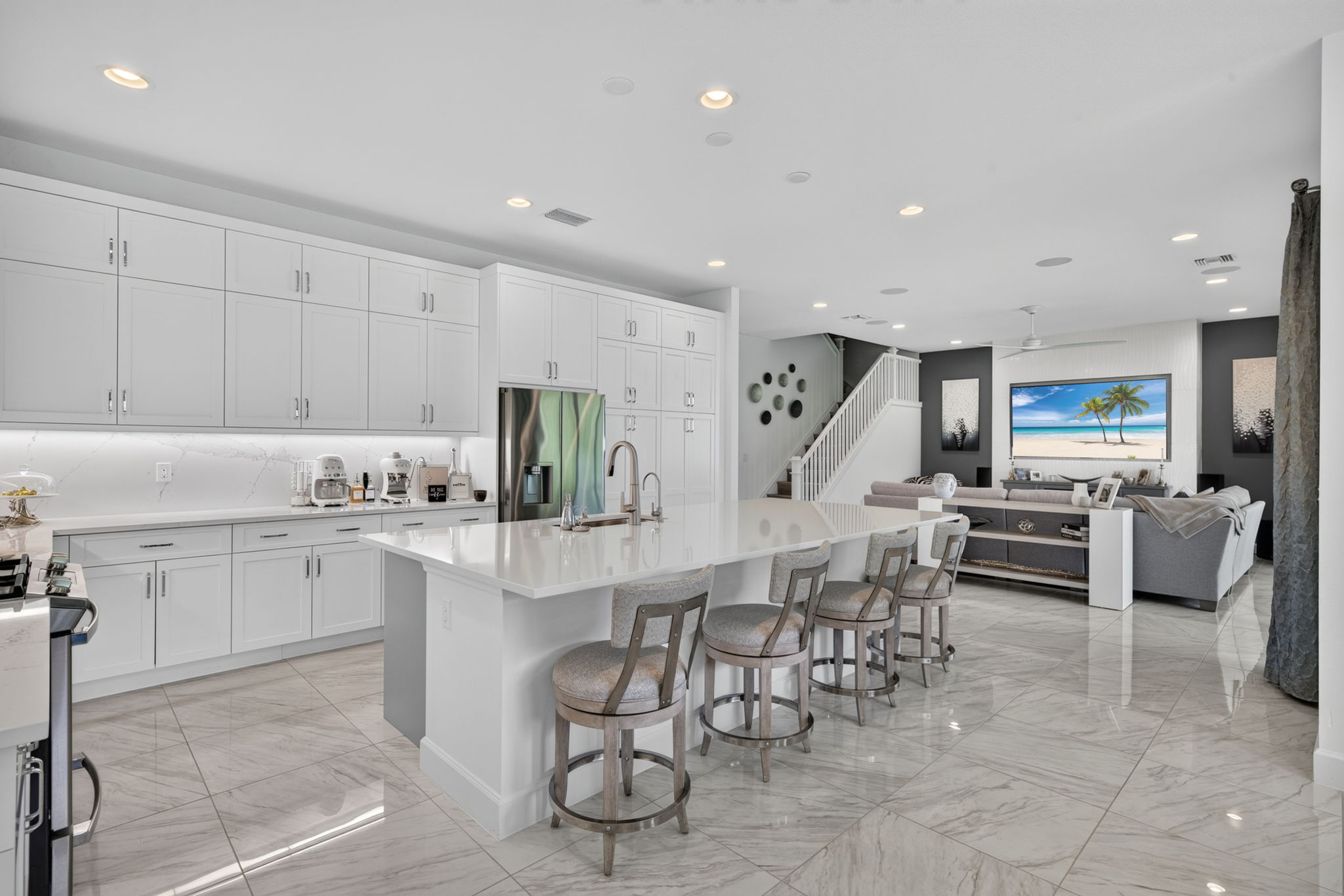 Breakfast Bar 1 of 3