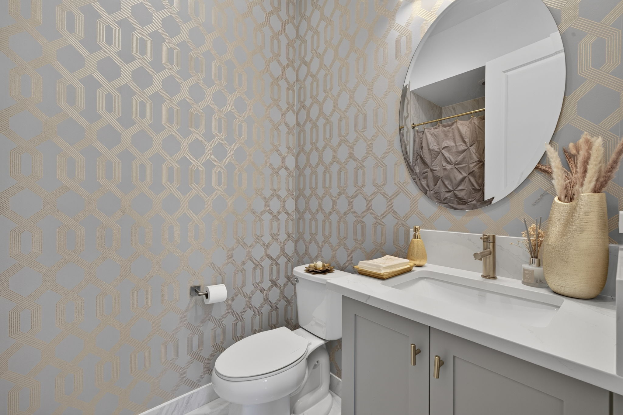 Guest Bathroom 3