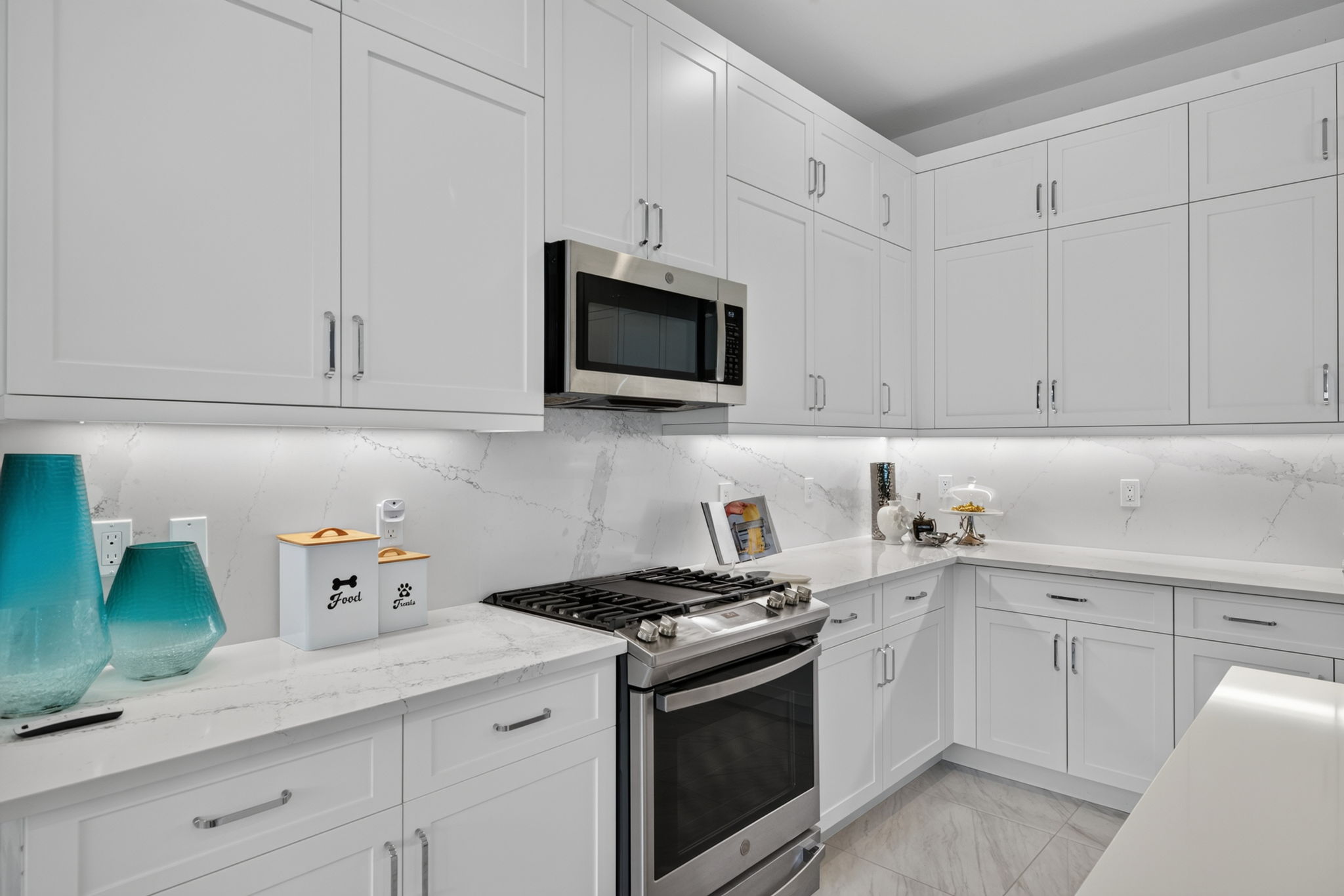 Kitchen 4 of 4