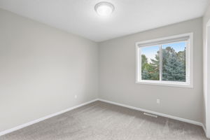  Photo 37