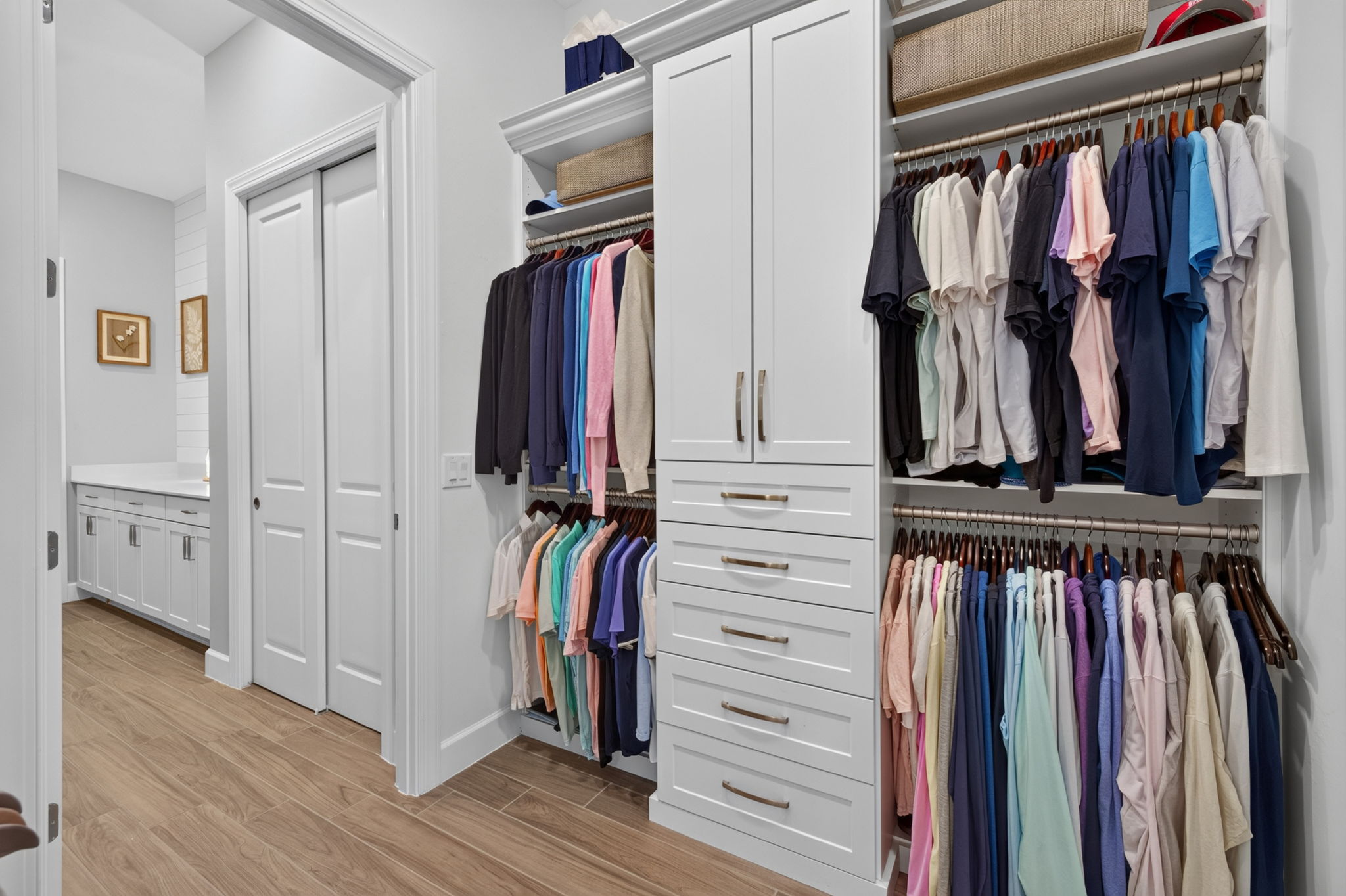 Closet 2