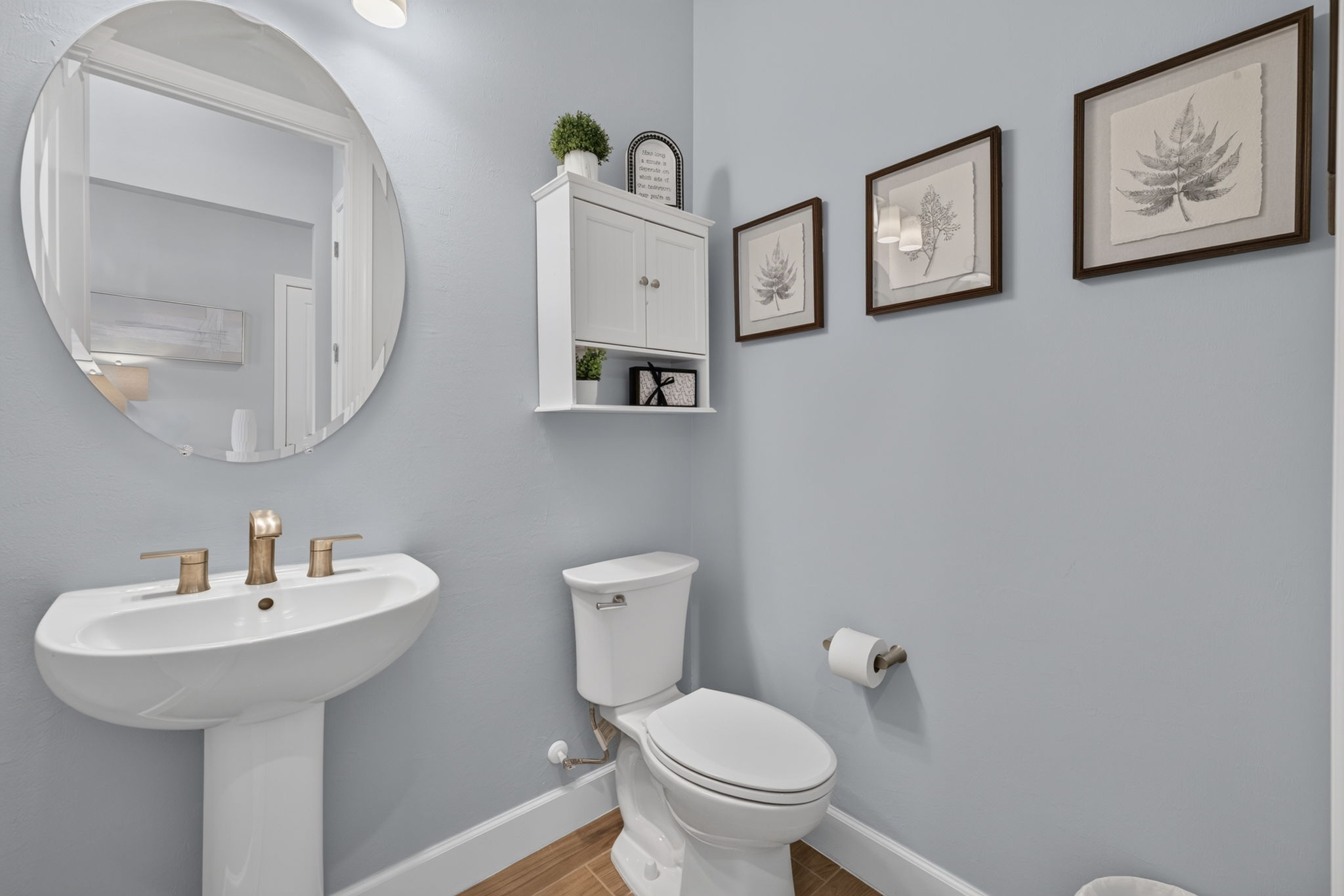 Guest Bathroom 2