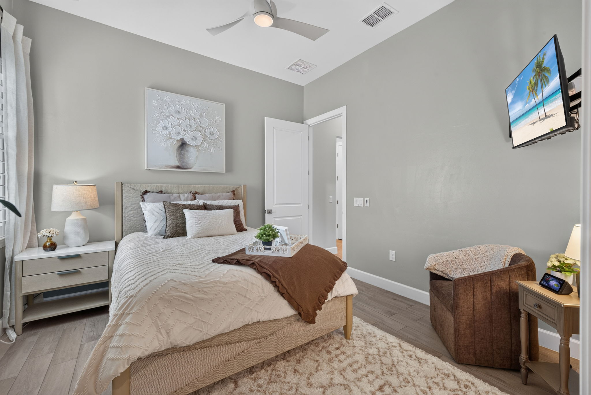 Guest Bedroom 2 - 2 of 2