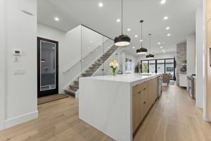204 18a-QuikSell-8