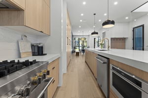 204 18a-QuikSell-12