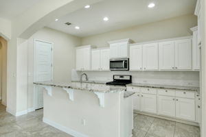 Kitchen/Breakfast Bar