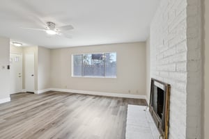 Breeze St-0405-006.jpg