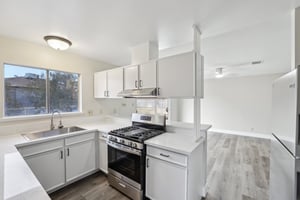 Breeze St-0405-009.jpg