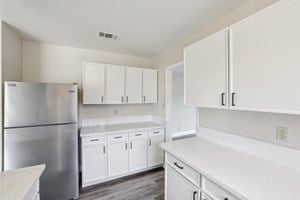 Breeze St-0405-011.jpg