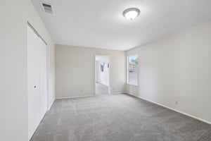 Breeze St-0405-019.jpg