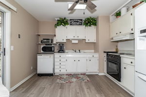 Eat In Kitchen