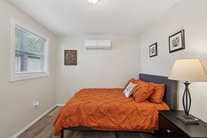 E Jean St-S0307-034.jpg