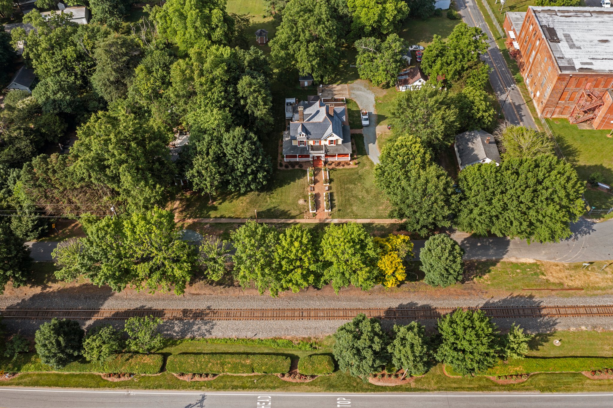 204 E Railroad Ave, Gibsonville, NC 27249