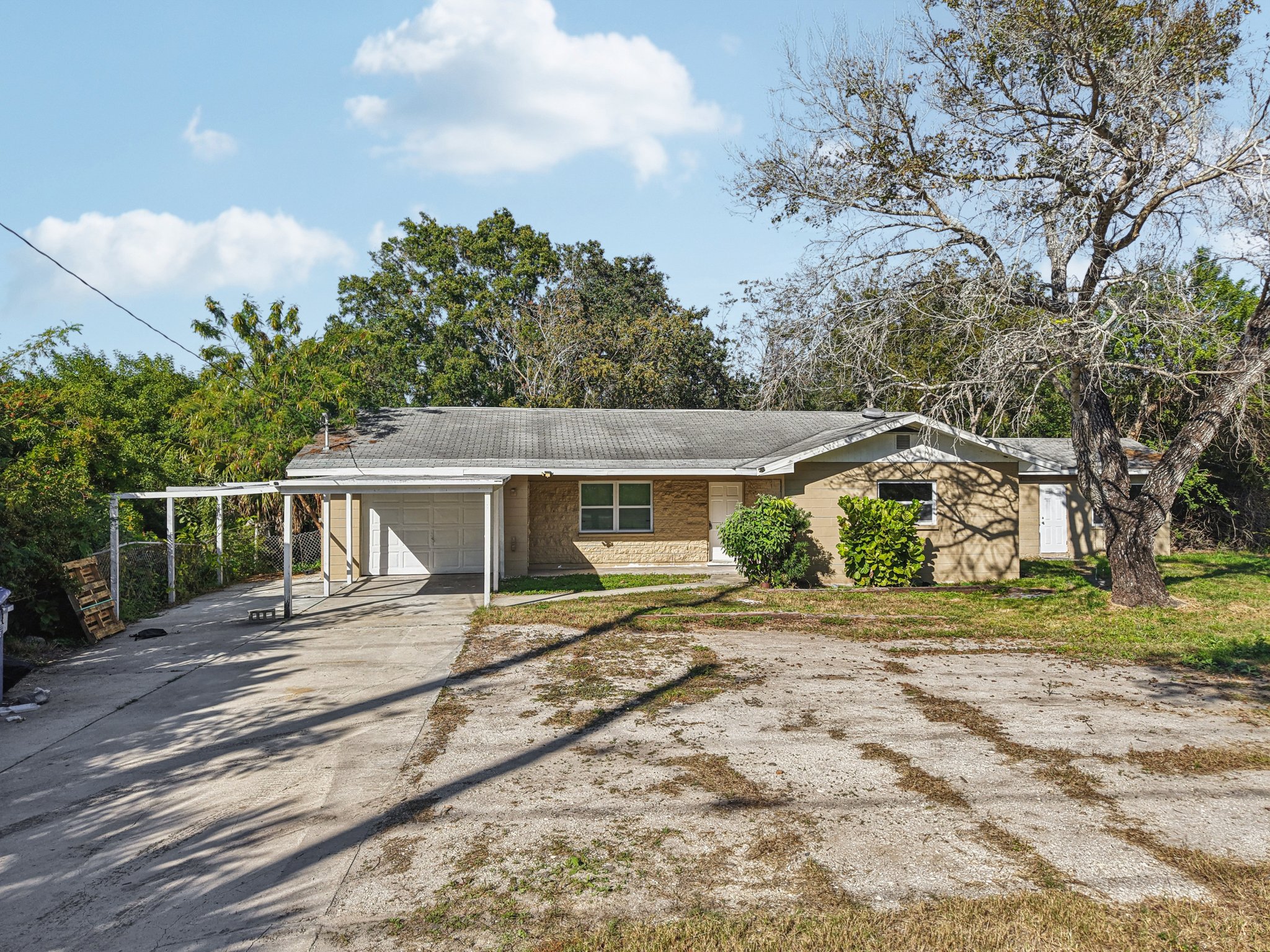 E Shell Point Rd-S2211-001.jpg