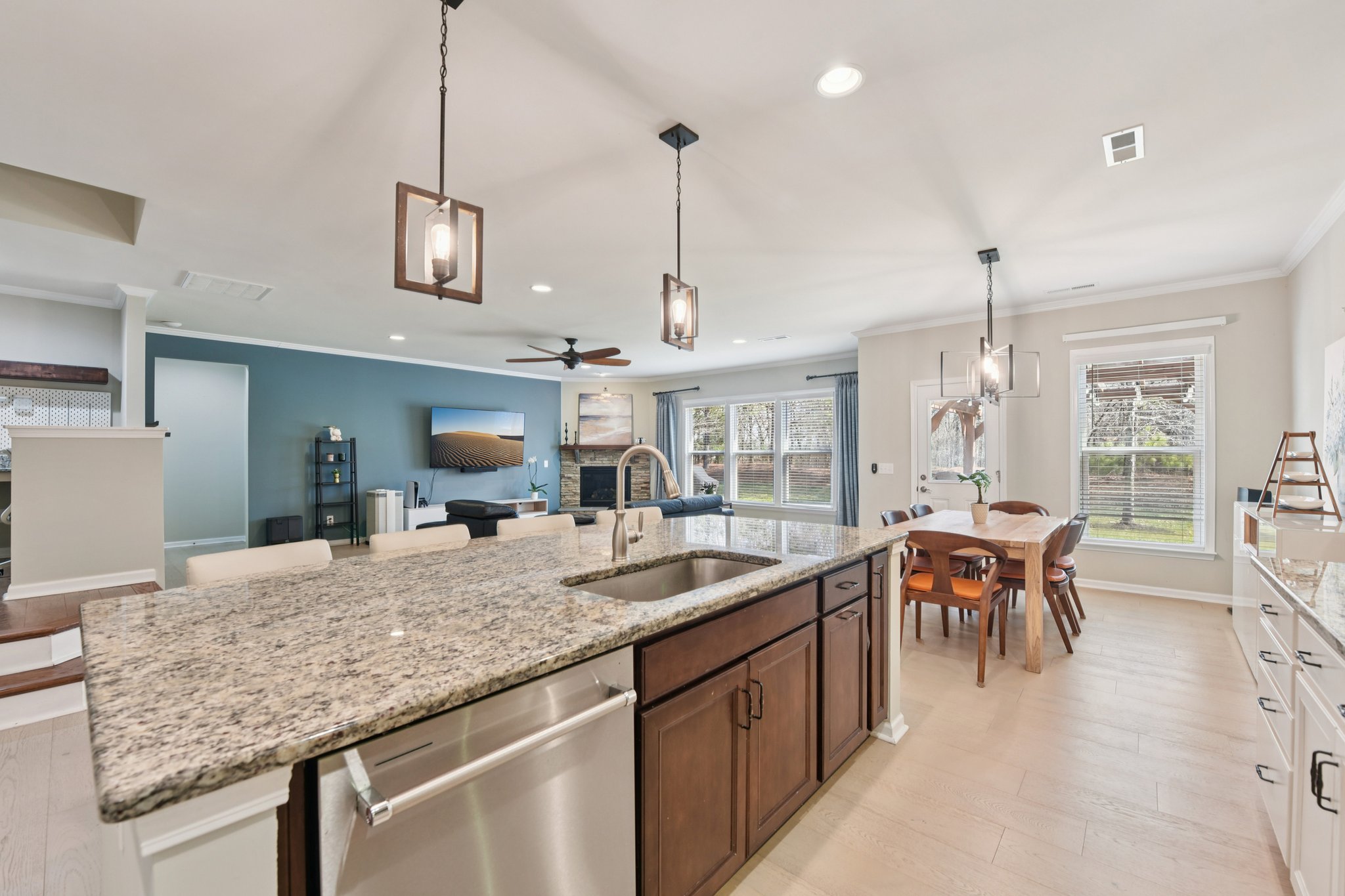 Hampton Trail Dr-S0103-014.jpg