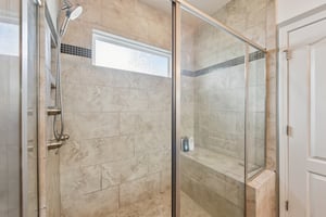 Hampton Trail Dr-S0103-025.jpg